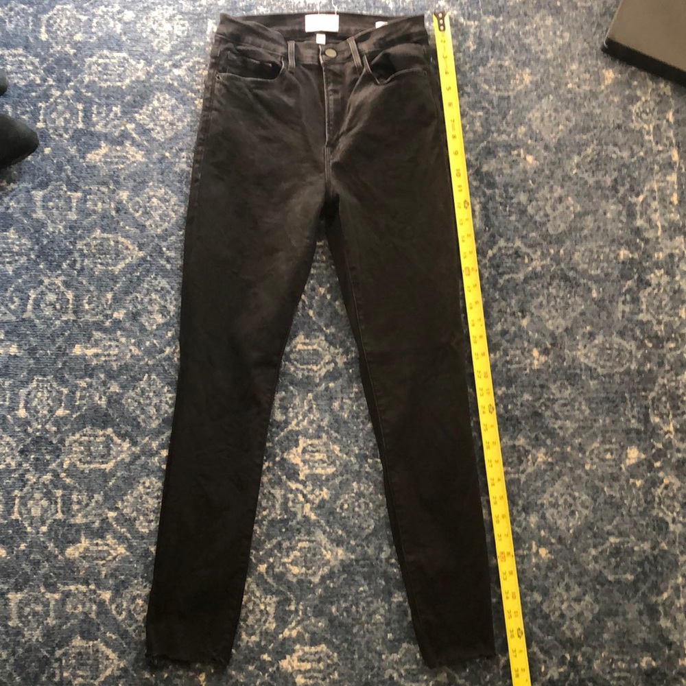 Frame Ali high rise cigarette size 26 jean